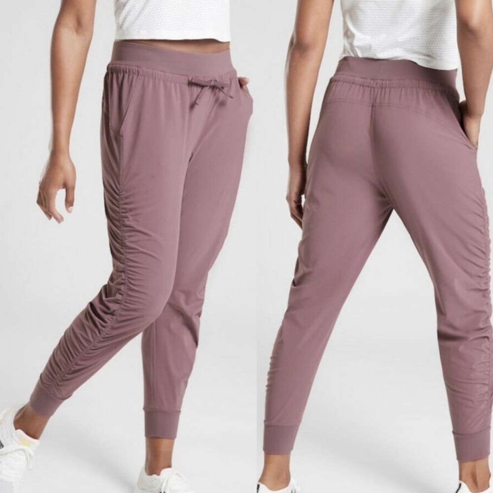 Athleta Altitude Mauve Jogger Pant Size 4